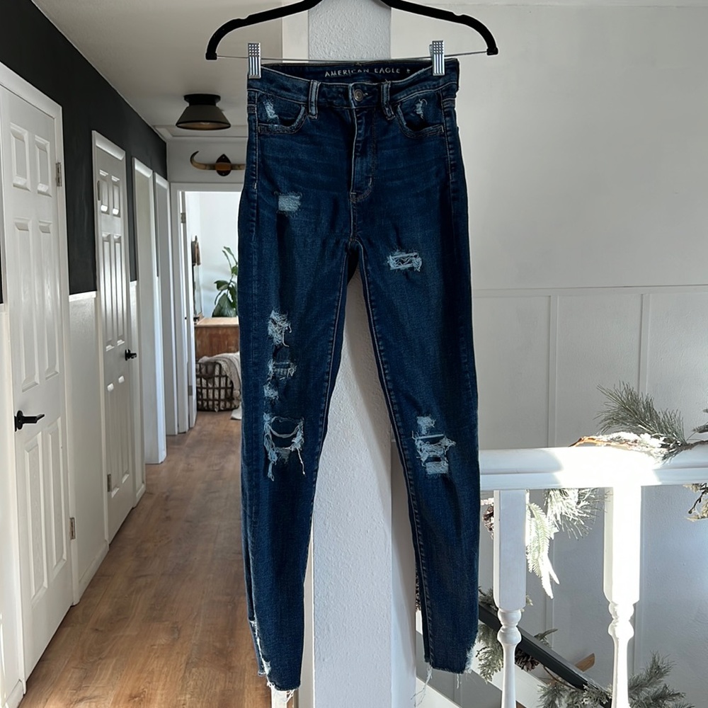 American eagle super hi-rise jeggings size 0 distressed